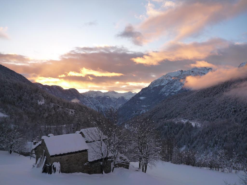 B&B Alpe Veglia Varzo Bagian luar foto